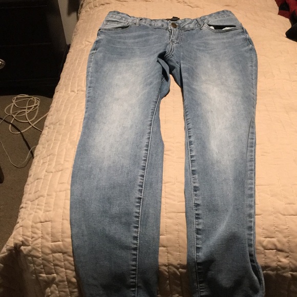Ladies jeans - Picture 2 of 3